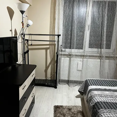 Apartment Craiovita 12 *