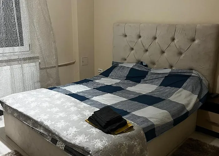 Craiovita 12 * Craiova